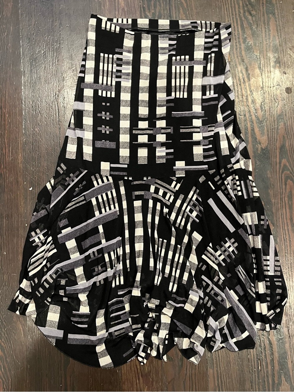 Y2K Subversive Euro Mesh Geometric Abstract Graphic Print Maxi Skirt